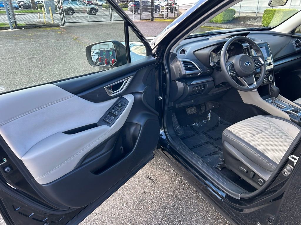 Used 2021 Subaru Forester Premium AWD/4WD image 9