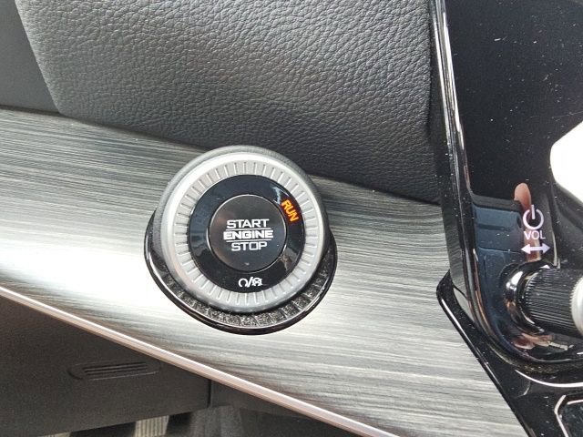 Used 2024 Jeep Wagoneer Series II w/ Flexible Seating Group image 58