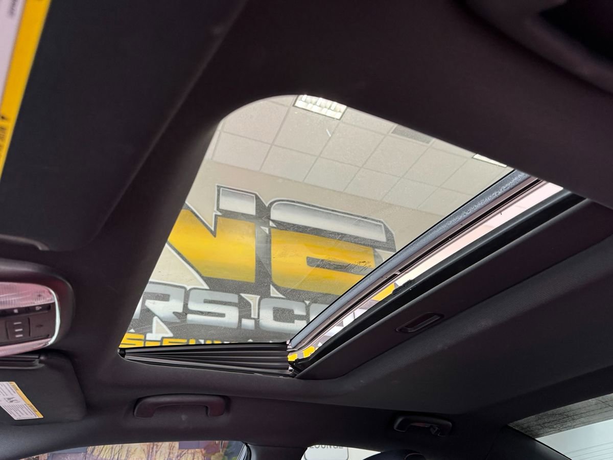 Used 2015 Dodge Charger R/T RWD image 43