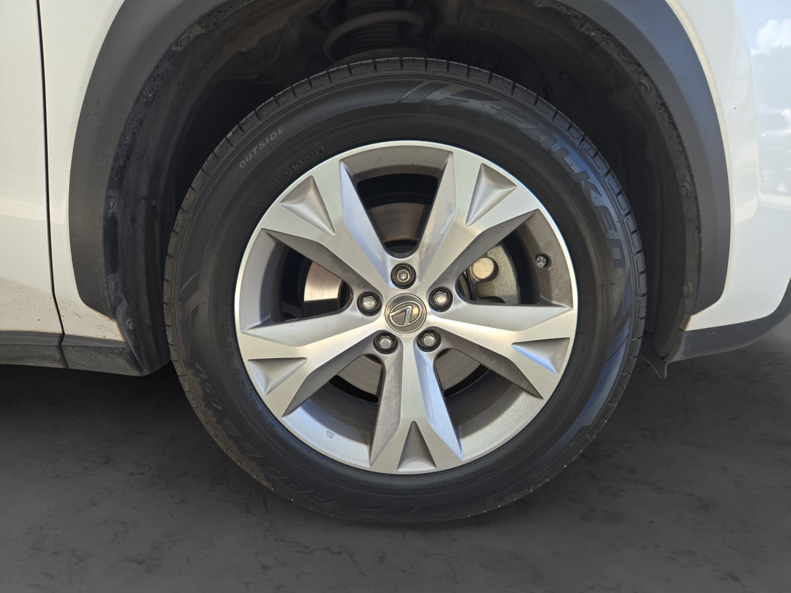 Used 2017 Lexus NX 200t FWD w/ Premium Package image 9