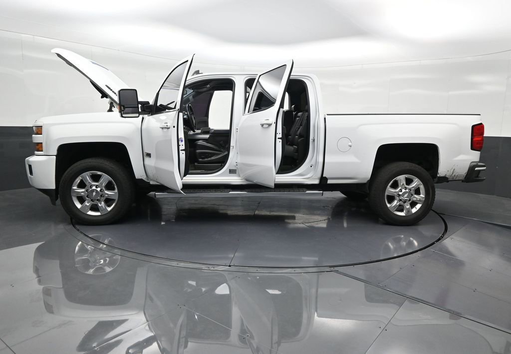 Used 2018 Chevrolet Silverado 2500 LTZ w/ Duramax Plus Package image 33