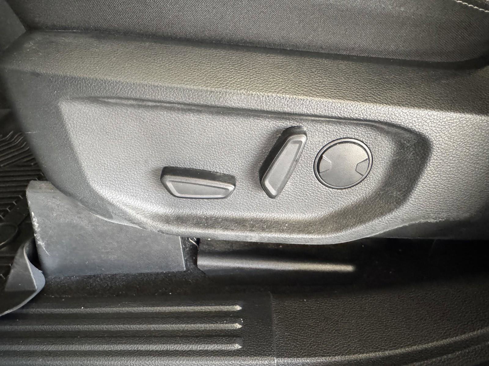 Used 2025 Ford Ranger XLT w/ Equipment Group 301A High image 25