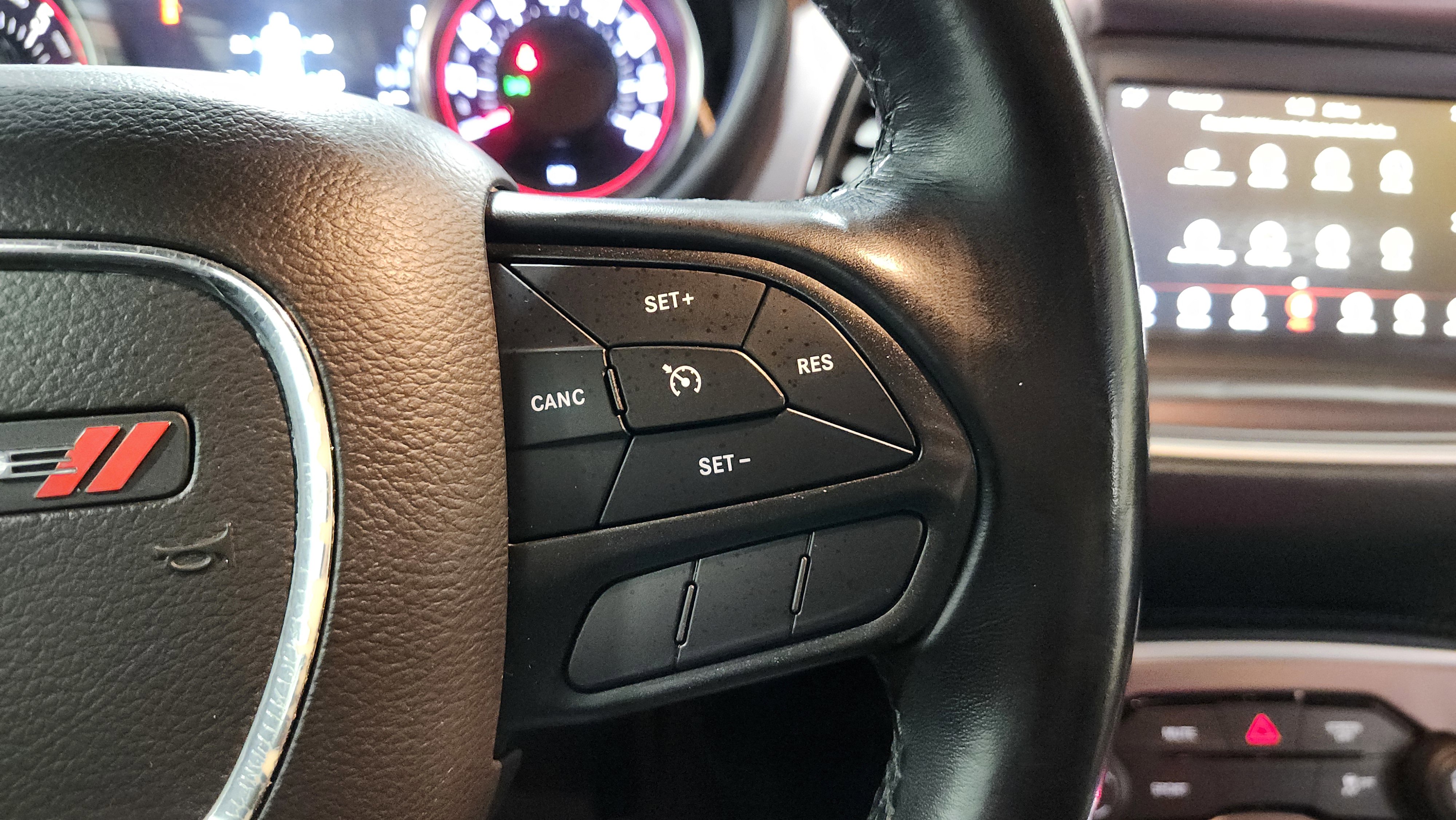 Used 2021 Dodge Challenger SXT image 30