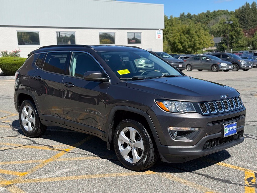 Used 2019 Jeep Compass Latitude w/ Popular Equipment Group AWD/4WD image 8