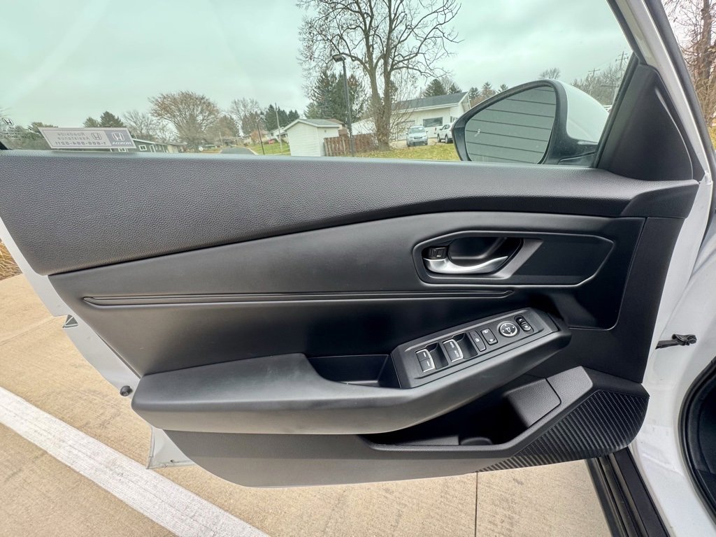 Used 2024 Honda Accord EX image 19