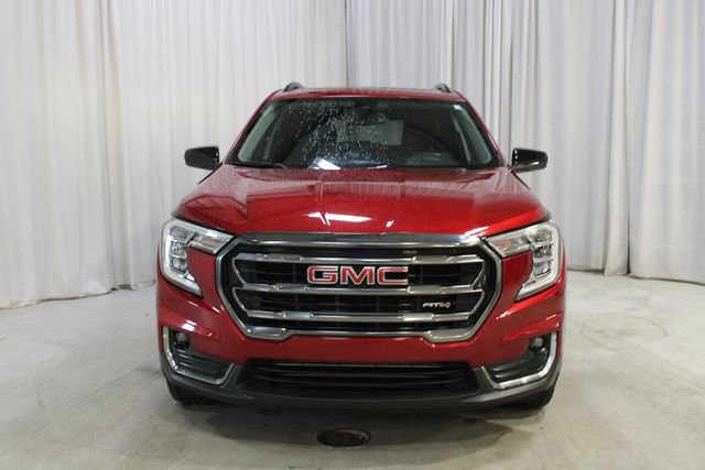 Used 2023 GMC Terrain AT4 image 38