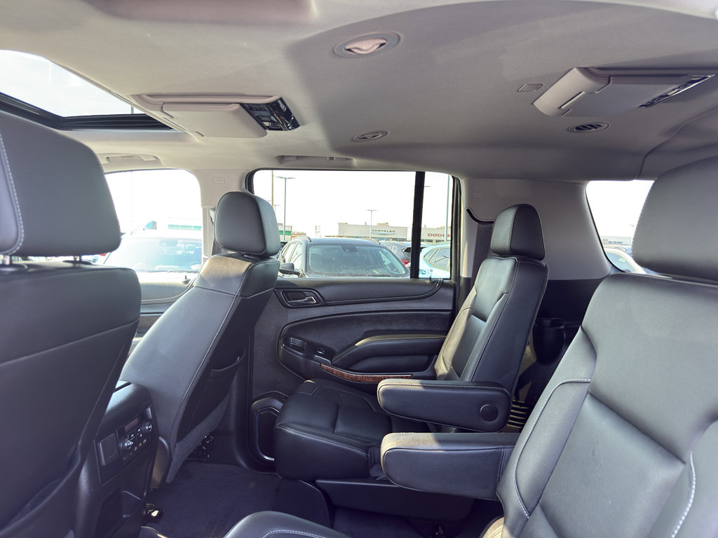 Used 2019 Chevrolet Suburban Premier image 33