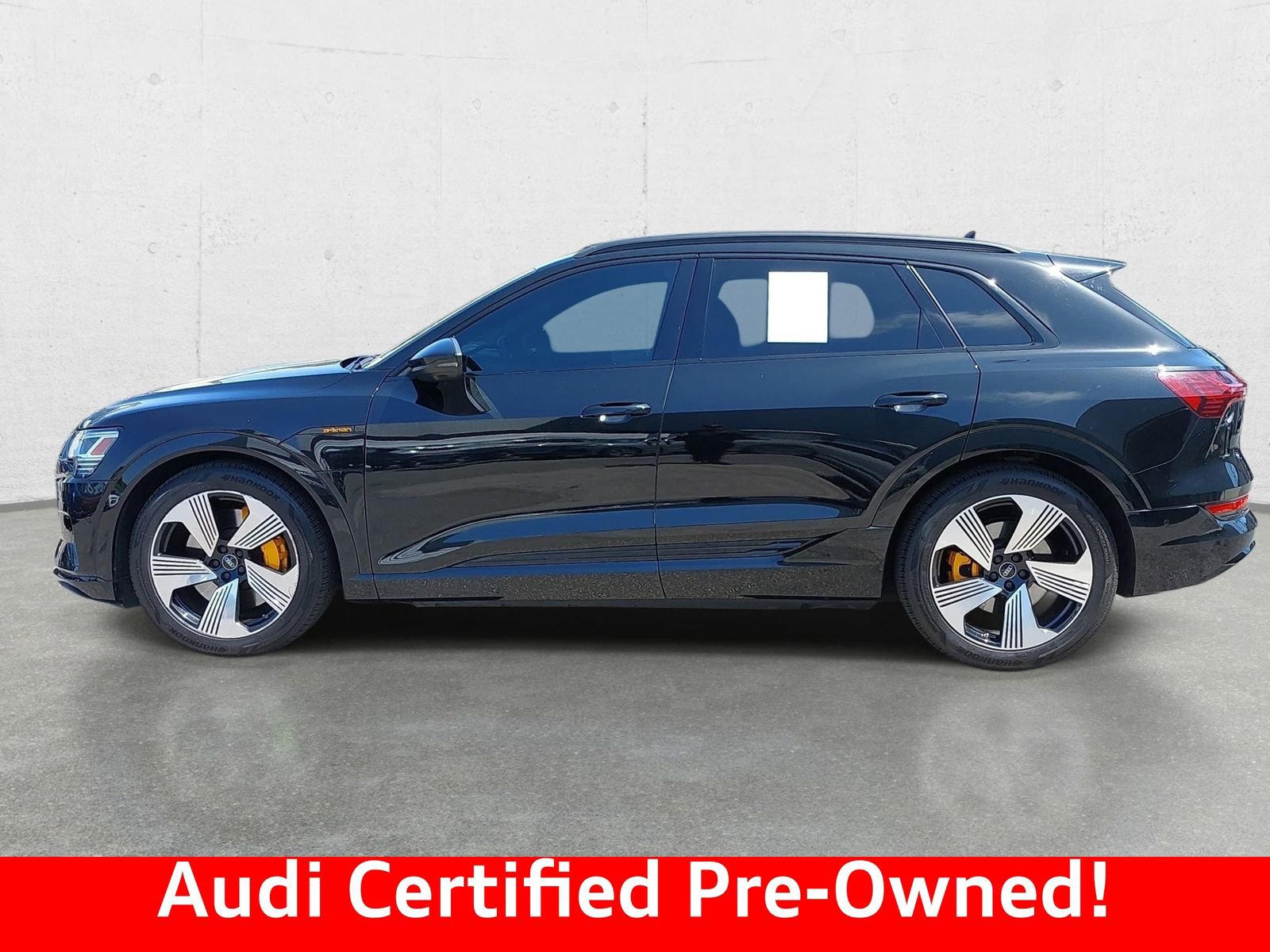 Used 2023 Audi e-tron Premium Plus w/ Premium Plus Package AWD/4WD image 8