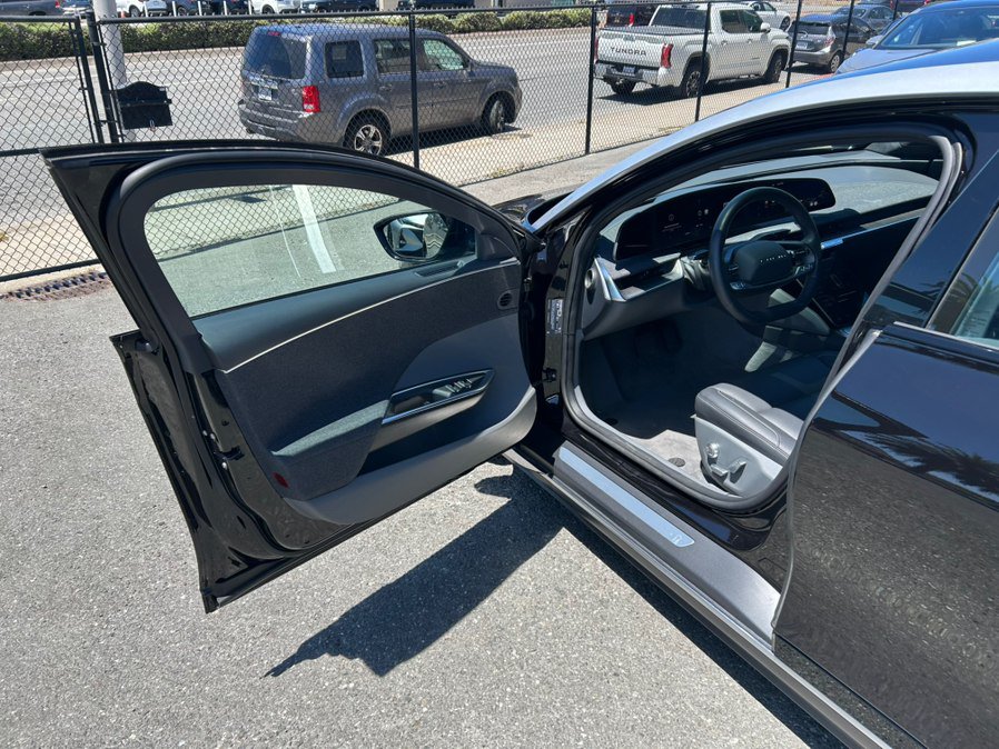 Used 2024 Lucid Air Touring AWD/4WD image 9