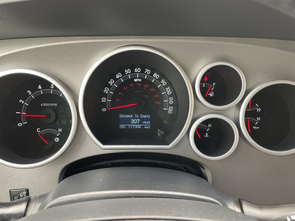Used 2014 Toyota Sequoia Limited AWD/4WD image 17