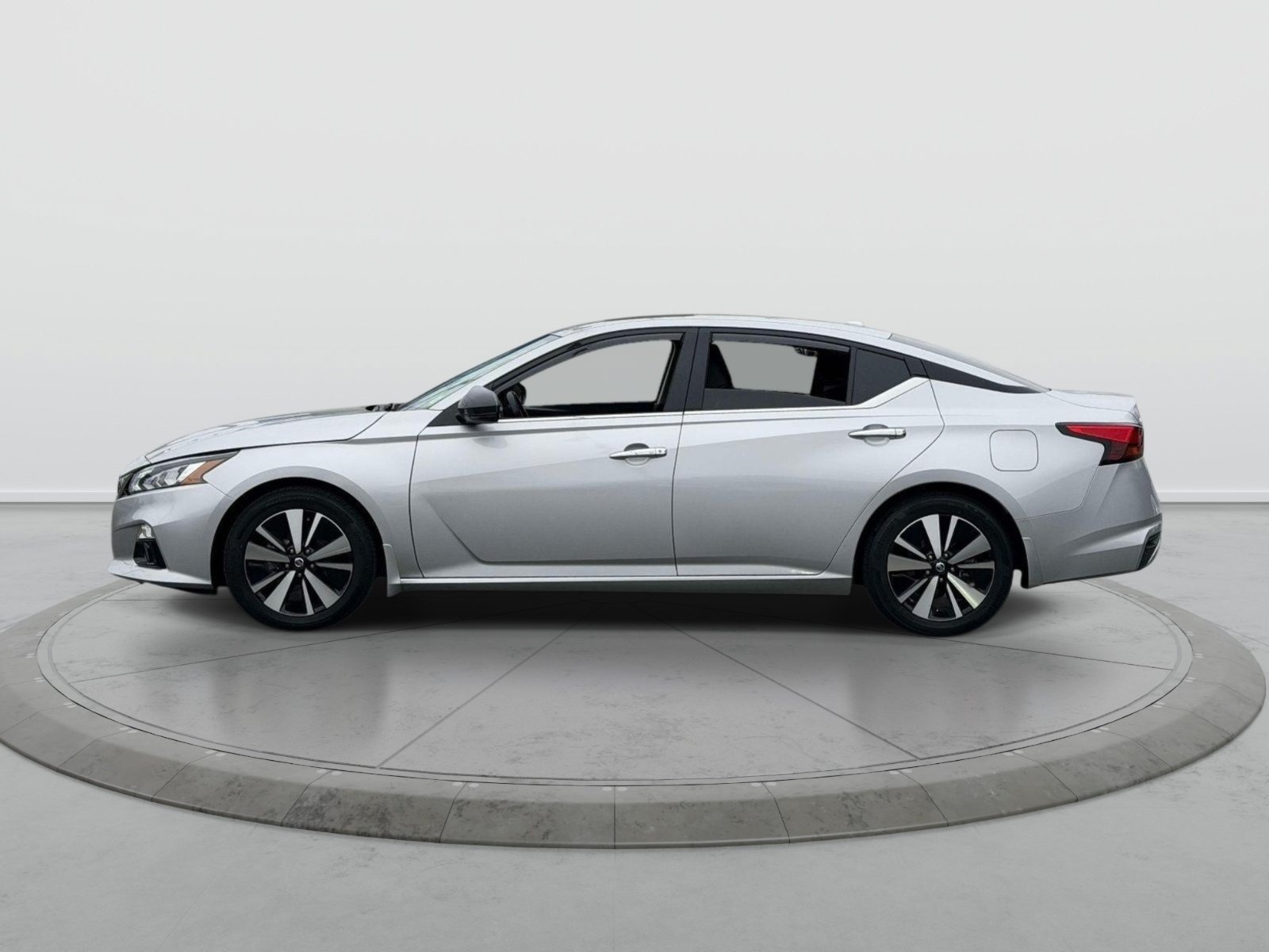 Used 2022 Nissan Altima 2.5 SL FWD image 4