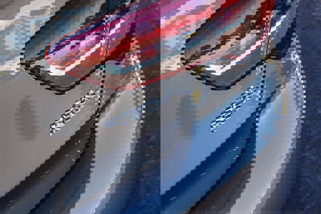 Used 2019 Buick Regal Essence image 30