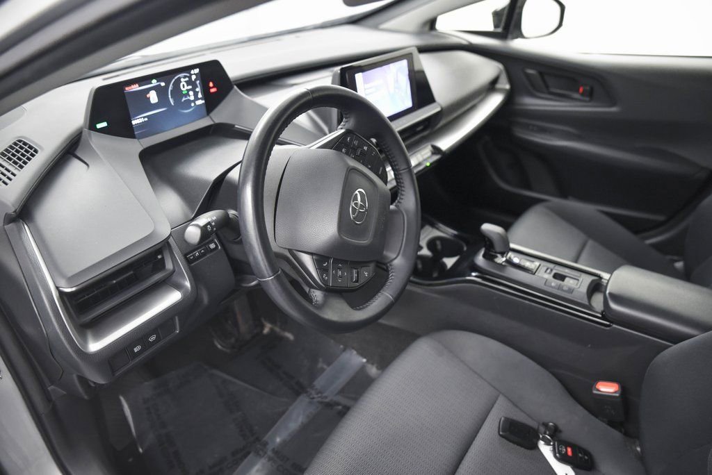 Used 2023 Toyota Prius LE image 16