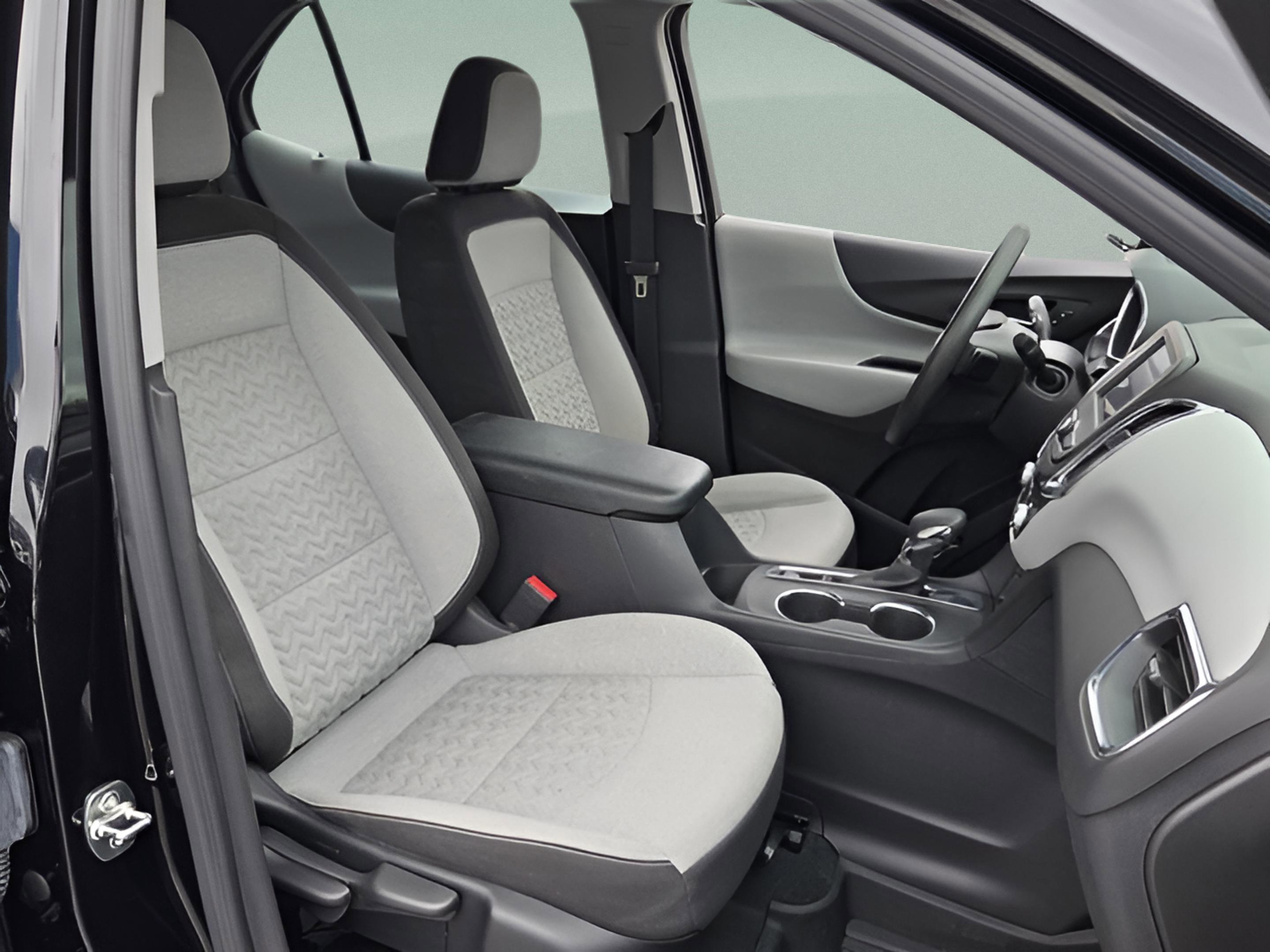 Used 2024 Chevrolet Equinox LS w/ Midnight Edition FWD image 15