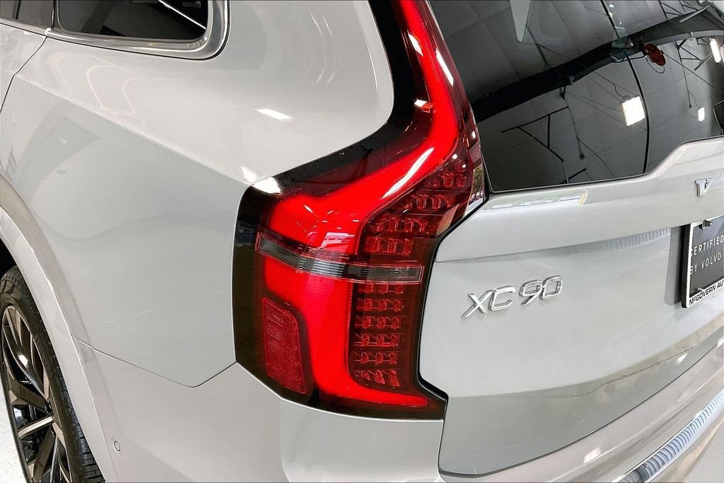 Used 2026 Volvo XC90 B6 Plus w/ Protection Package AWD/4WD image 24
