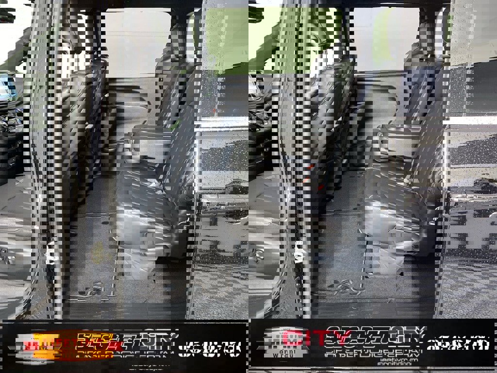 New 2026 Chrysler Pacifica Select image 34