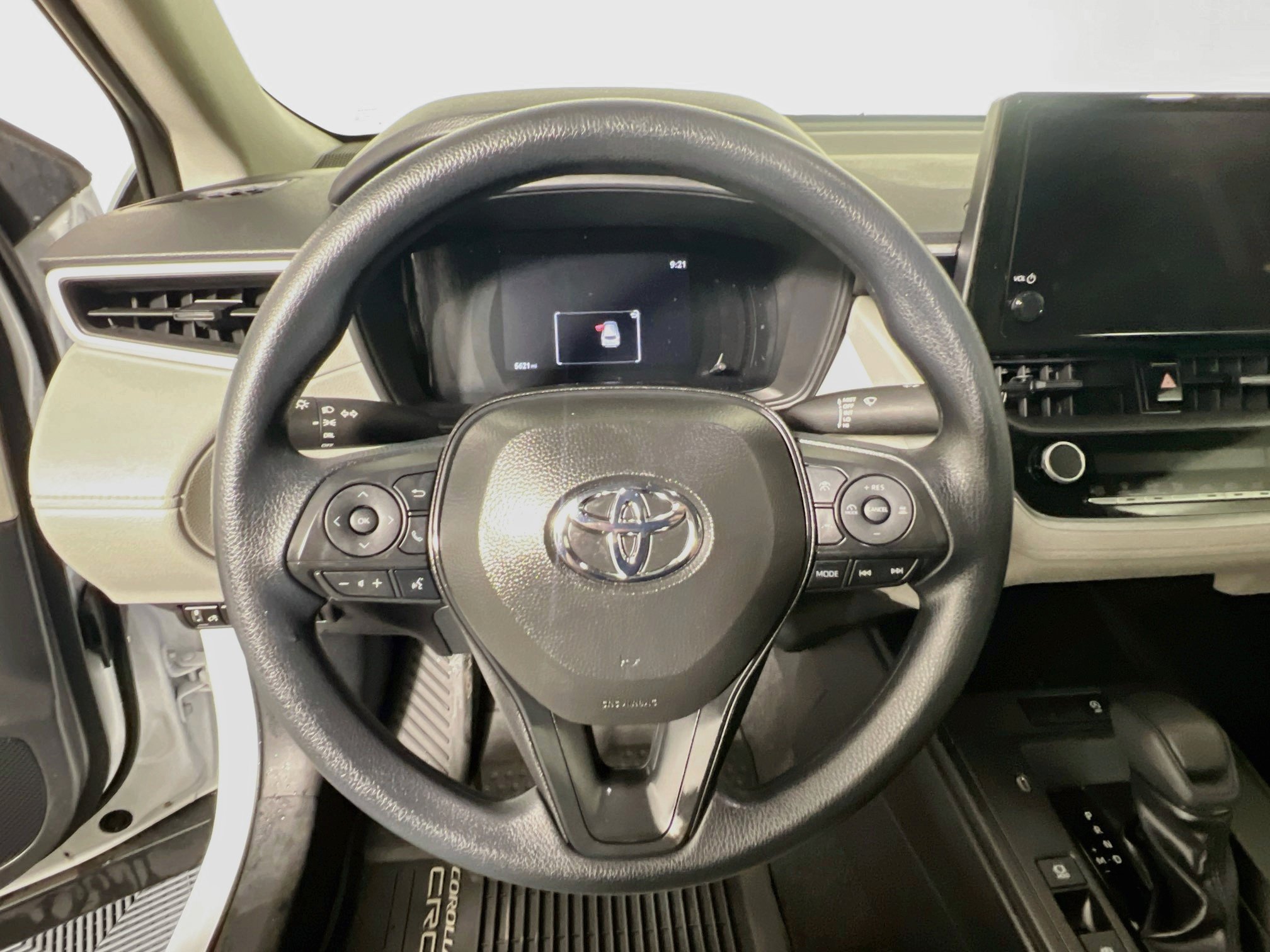 Used 2026 Toyota Corolla Cross L FWD image 17