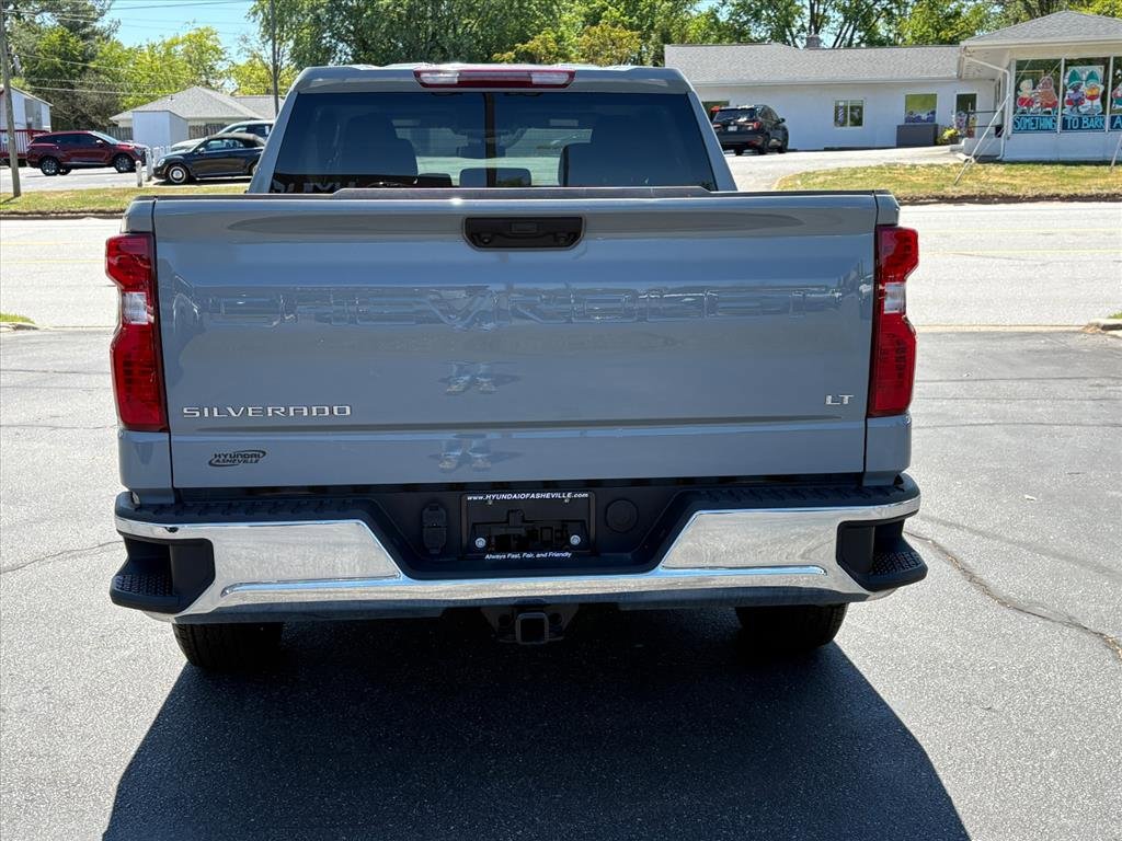 Used 2024 Chevrolet Silverado 1500 LT RWD image 4