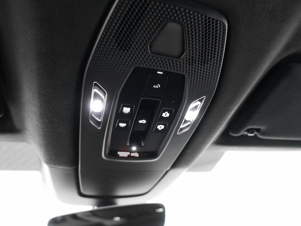 Used 2024 Porsche Macan Turbo Electric AWD/4WD image 22