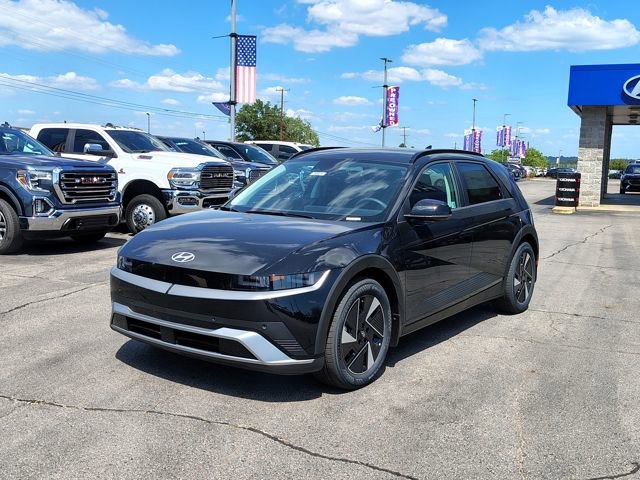 New 2025 Hyundai Ioniq 5 SEL RWD image 3