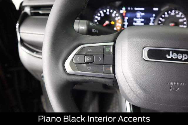 Used 2024 Jeep Compass Latitude w/ Convenience Group AWD/4WD image 44