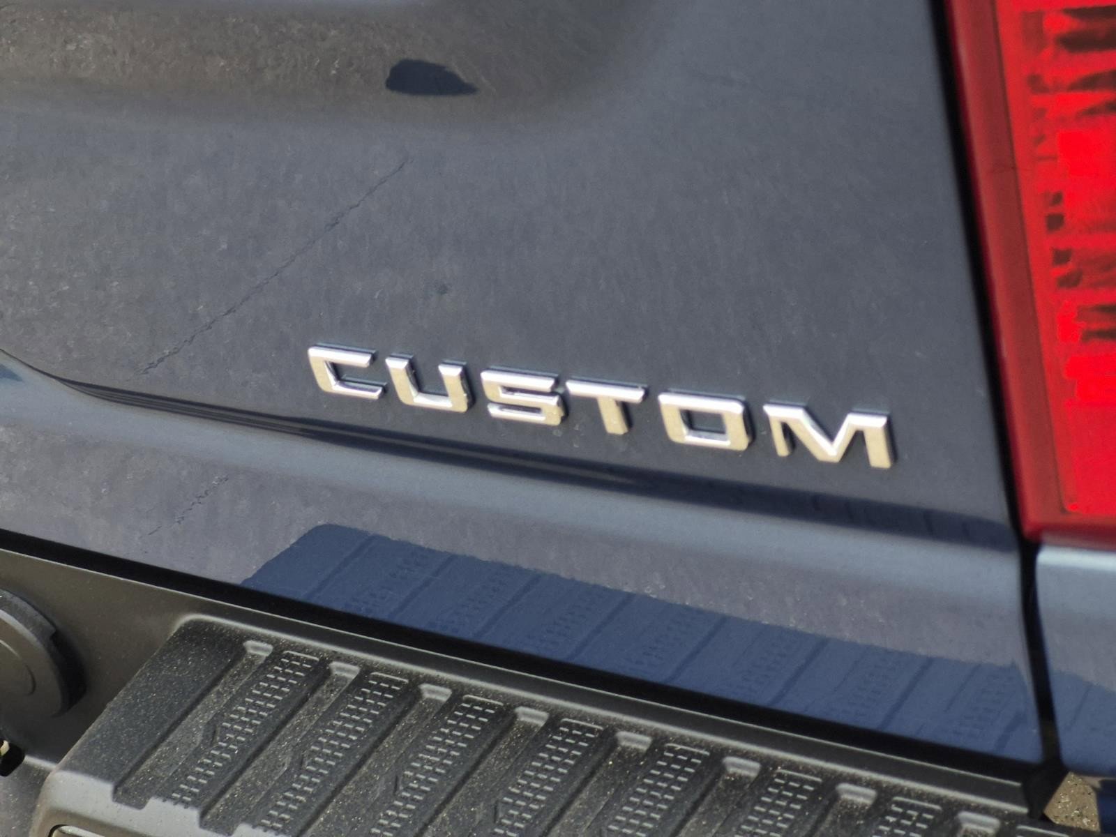 Used 2024 Chevrolet Silverado 2500 Custom w/ Custom Value Package AWD/4WD image 8