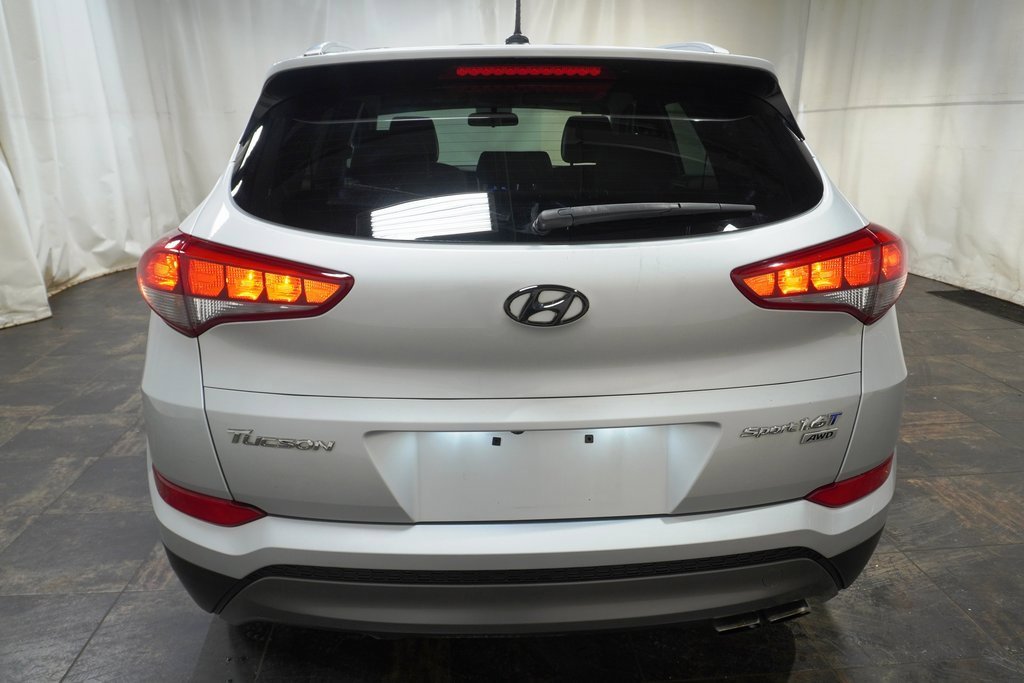 Used 2016 Hyundai Tucson Sport image 5