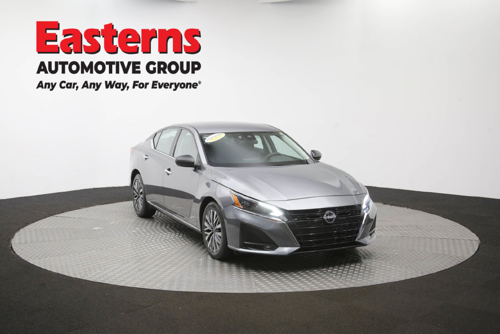 Used 2024 Nissan Altima 2.5 SV FWD image 53