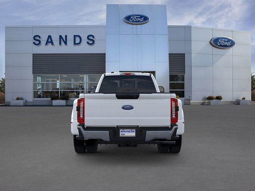 New 2026 Ford F450 XLT w/ XLT Premium Package image 5