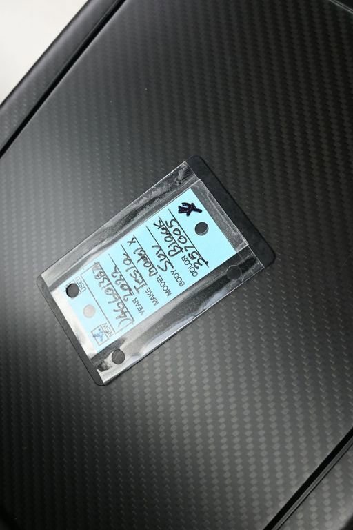 Used 2022 Tesla Model X Plaid image 18