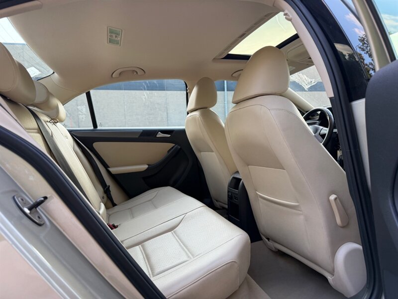 Used 2014 Volkswagen Jetta TDI FWD image 20
