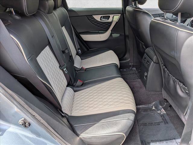 Used 2017 INFINITI QX70 2WD w/ Limited Package image 29