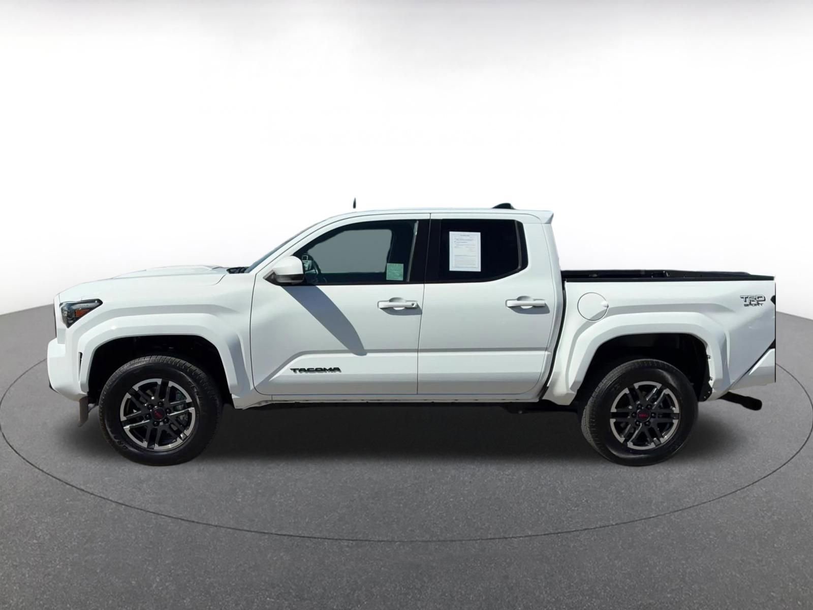 Used 2024 Toyota Tacoma TRD Sport image 9