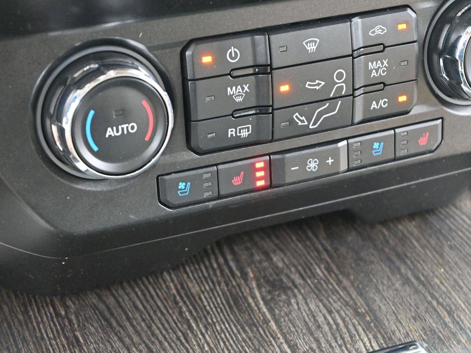 Used 2021 Ford F250 Lariat w/ Lariat Ultimate Package image 25