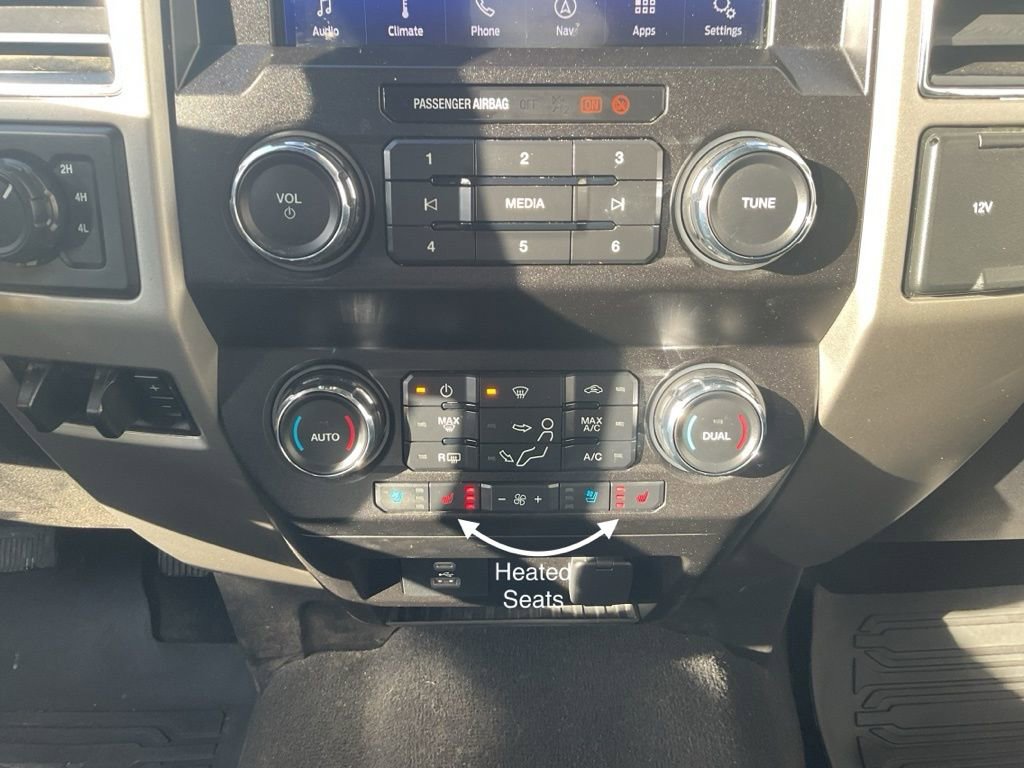 Used 2021 Ford F350 Lariat w/ Chrome Package image 18