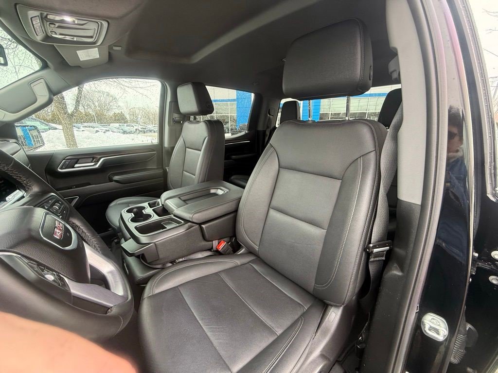Used 2025 GMC Sierra 1500 SLT image 24