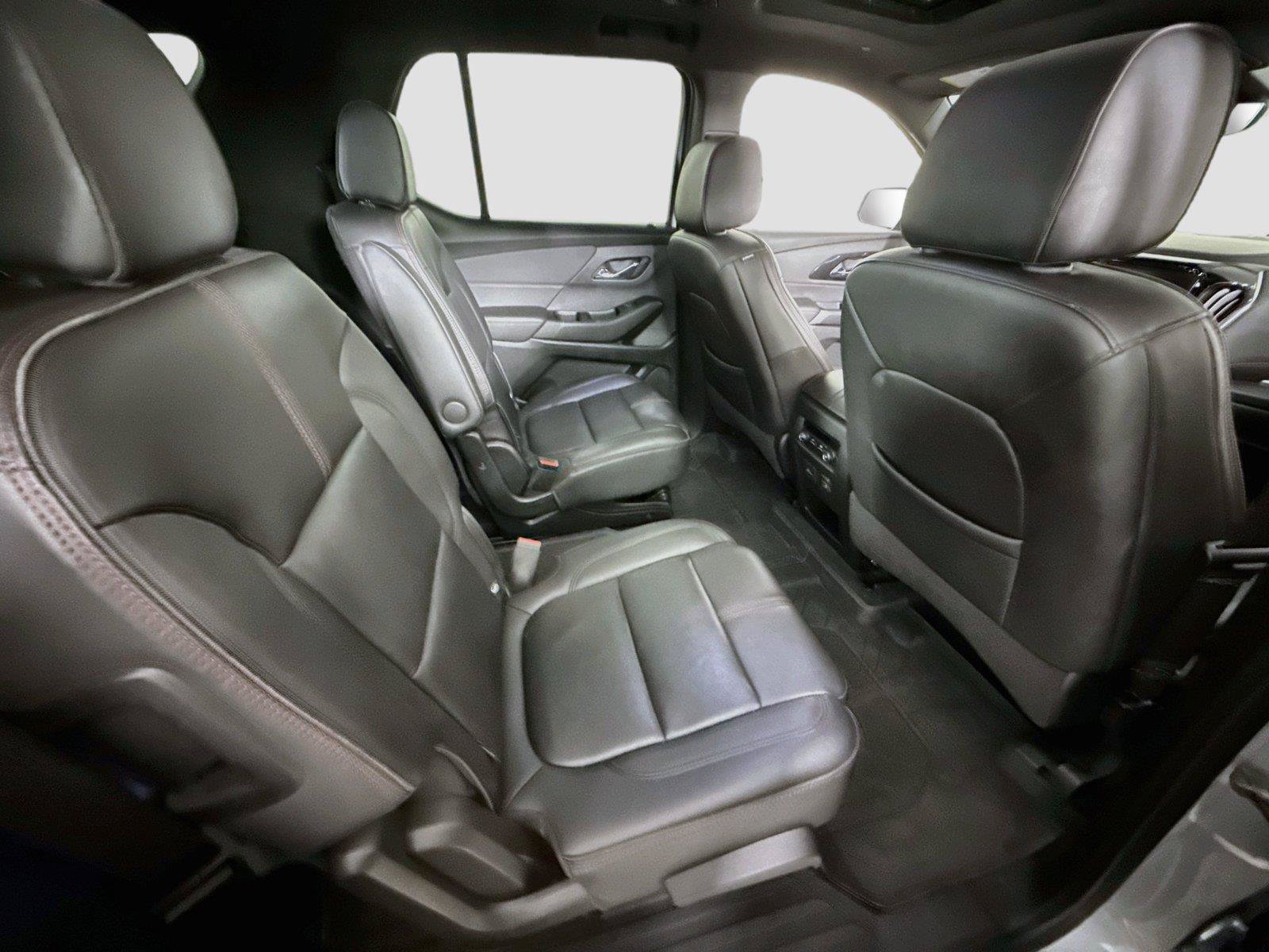 Used 2023 Chevrolet Traverse RS AWD/4WD image 22
