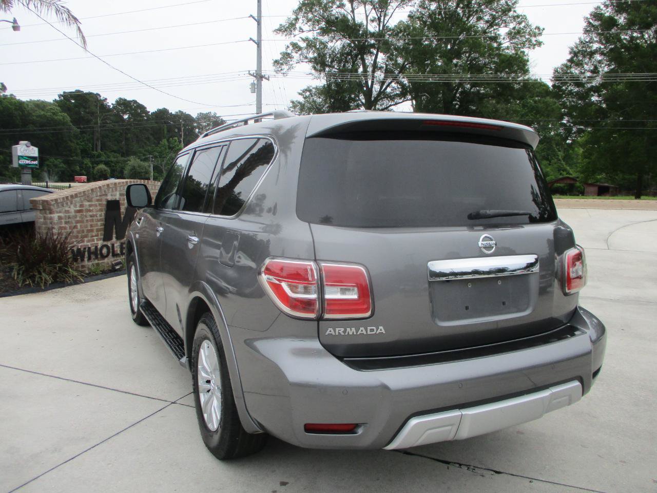 Used 2018 Nissan Armada SV w/ Driver Package RWD image 9
