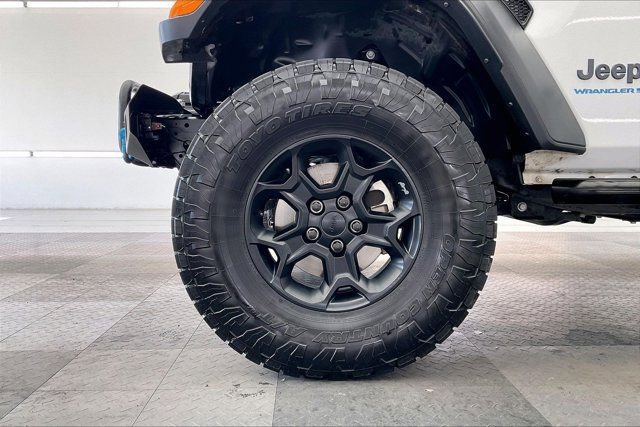 Used 2023 Jeep Wrangler Unlimited w/ Cold Weather Group image 8