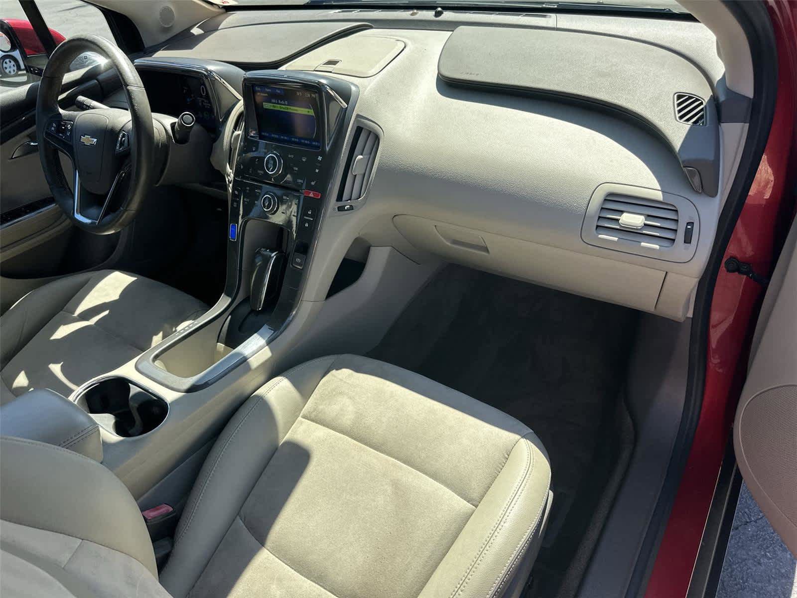 Used 2013 Chevrolet Volt Premium w/ Premium Trim Package FWD image 13