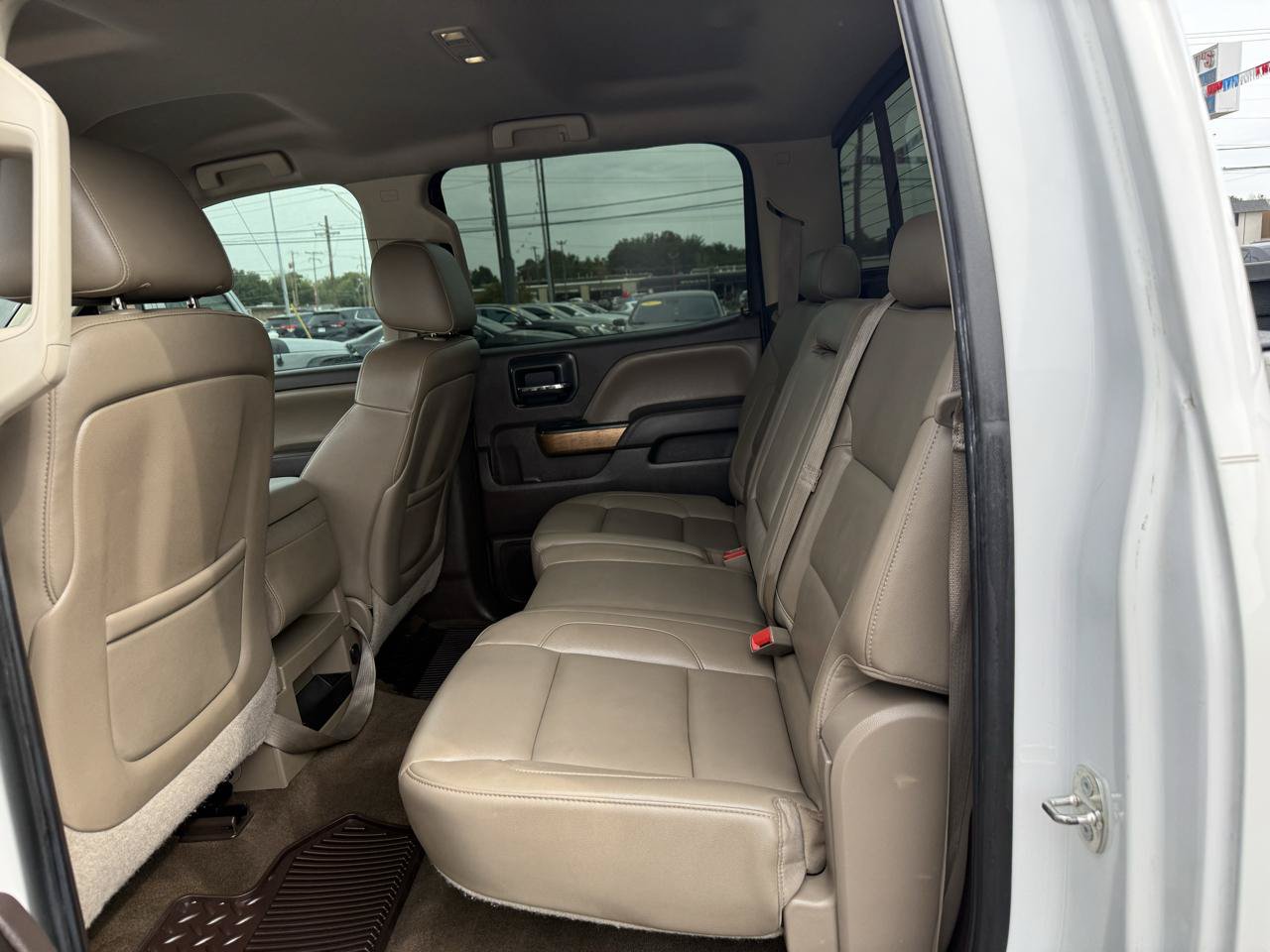 Used 2015 Chevrolet Silverado 1500 LTZ RWD image 13