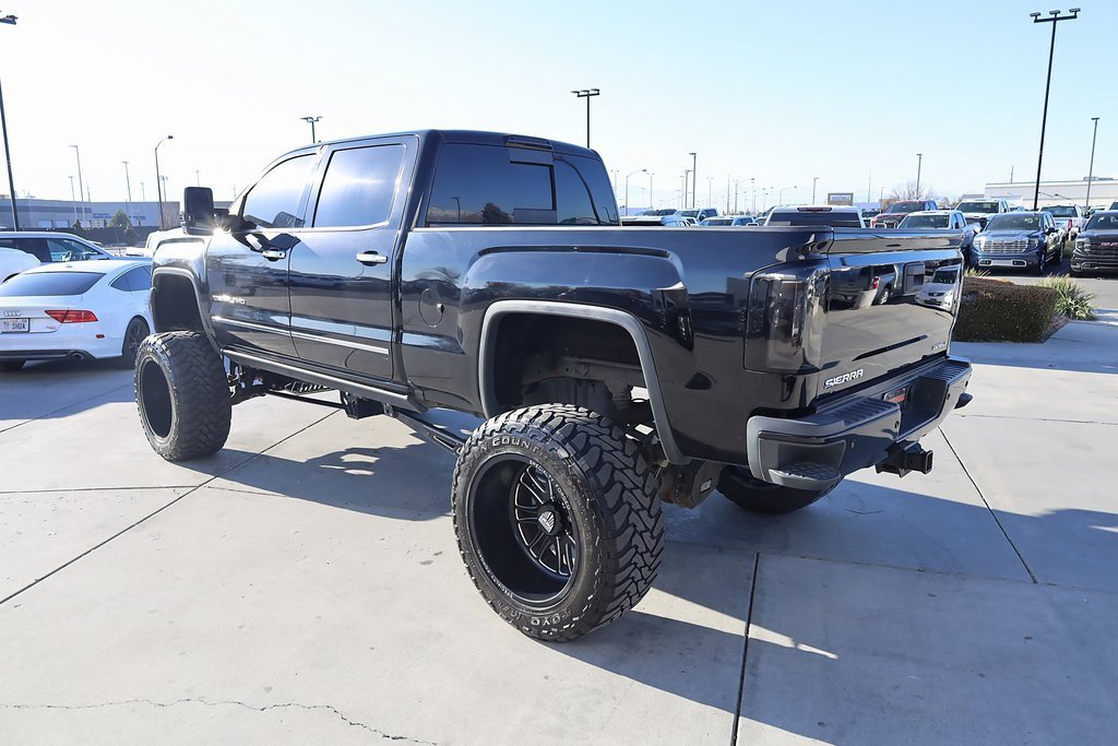 Used 2018 GMC Sierra 2500 Denali w/ Duramax Plus Package image 4