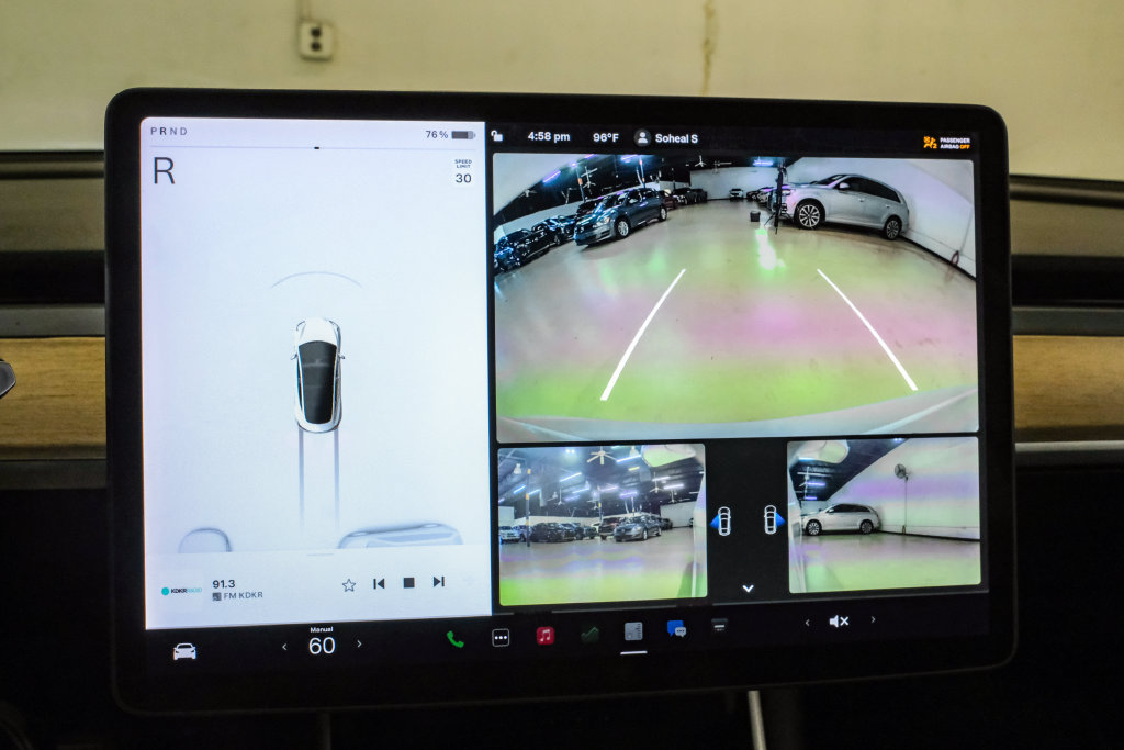 Used 2018 Tesla Model 3 Long Range RWD image 19