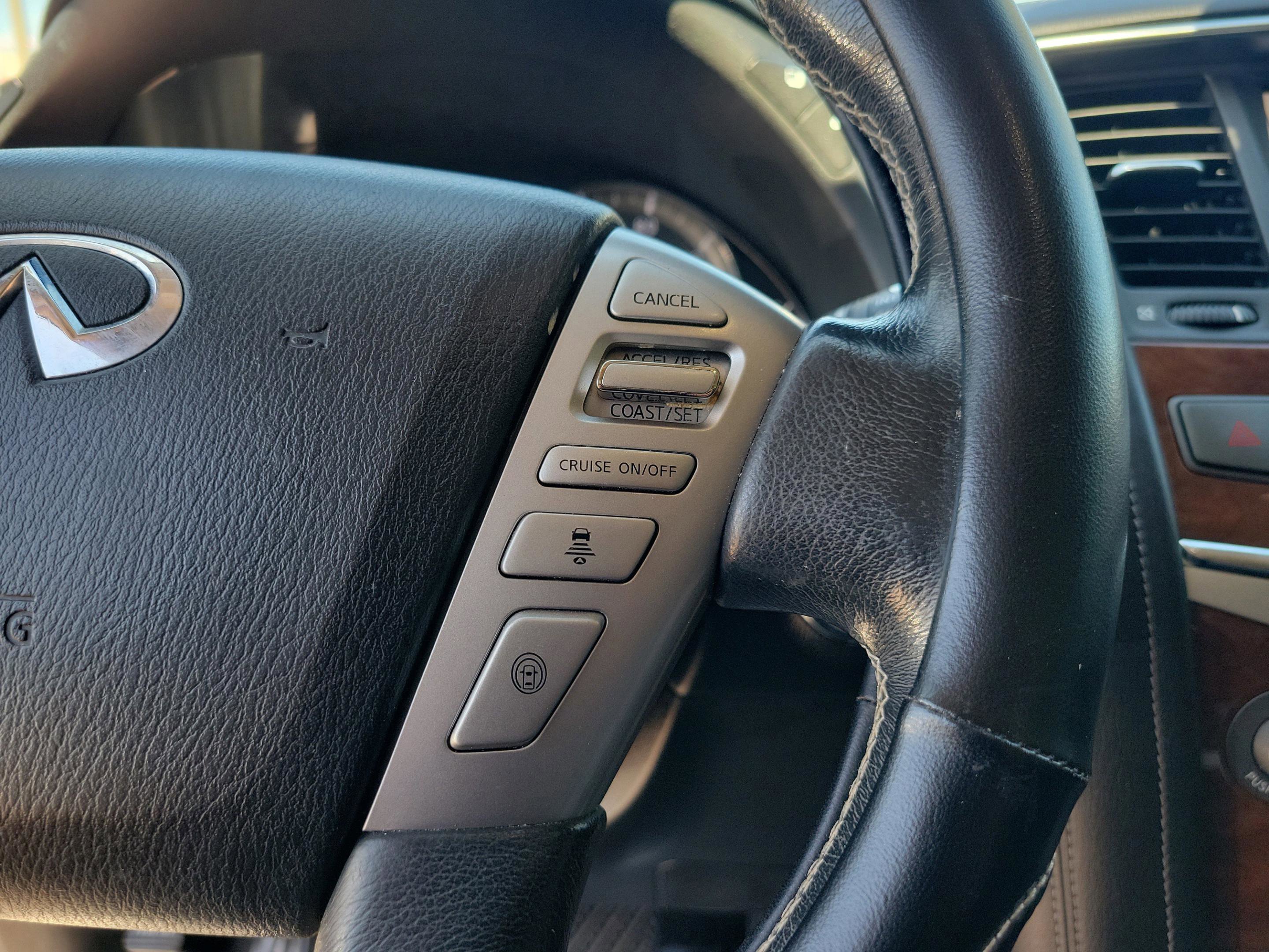 Used 2019 INFINITI QX80 Luxe w/ 22" Wheel Package image 9