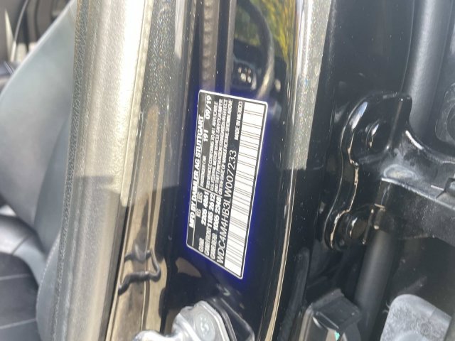Used 2020 Mercedes-Benz GLB 250 4MATIC w/ Premium Package image 22