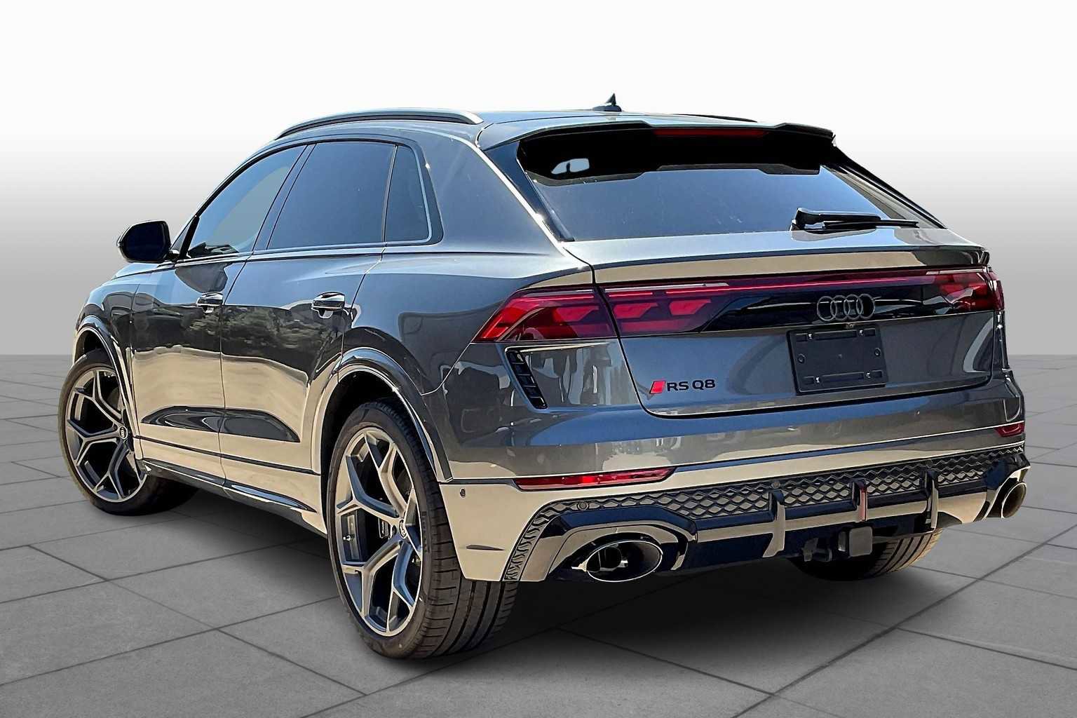 New 2025 Audi RS Q8 performance image 12