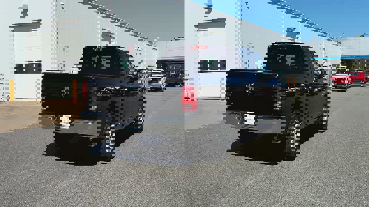 Used 2024 RAM 1500 Classic SLT image 8