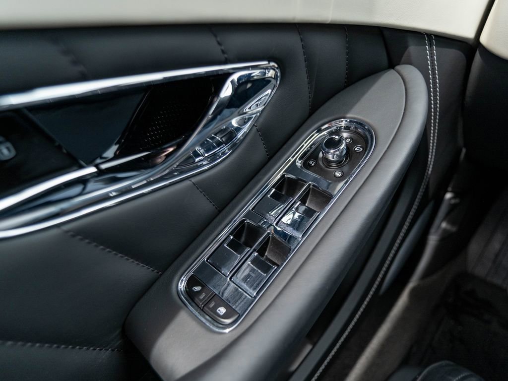 Used 2024 Bentley Continental GT AWD/4WD image 23
