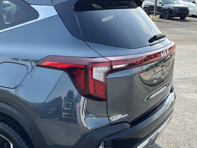 Used 2024 Kia Seltos EX AWD/4WD image 12