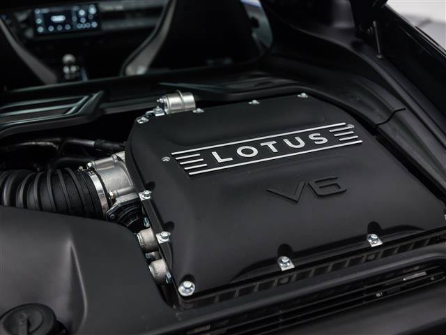 Used 2025 Lotus Emira RWD image 34
